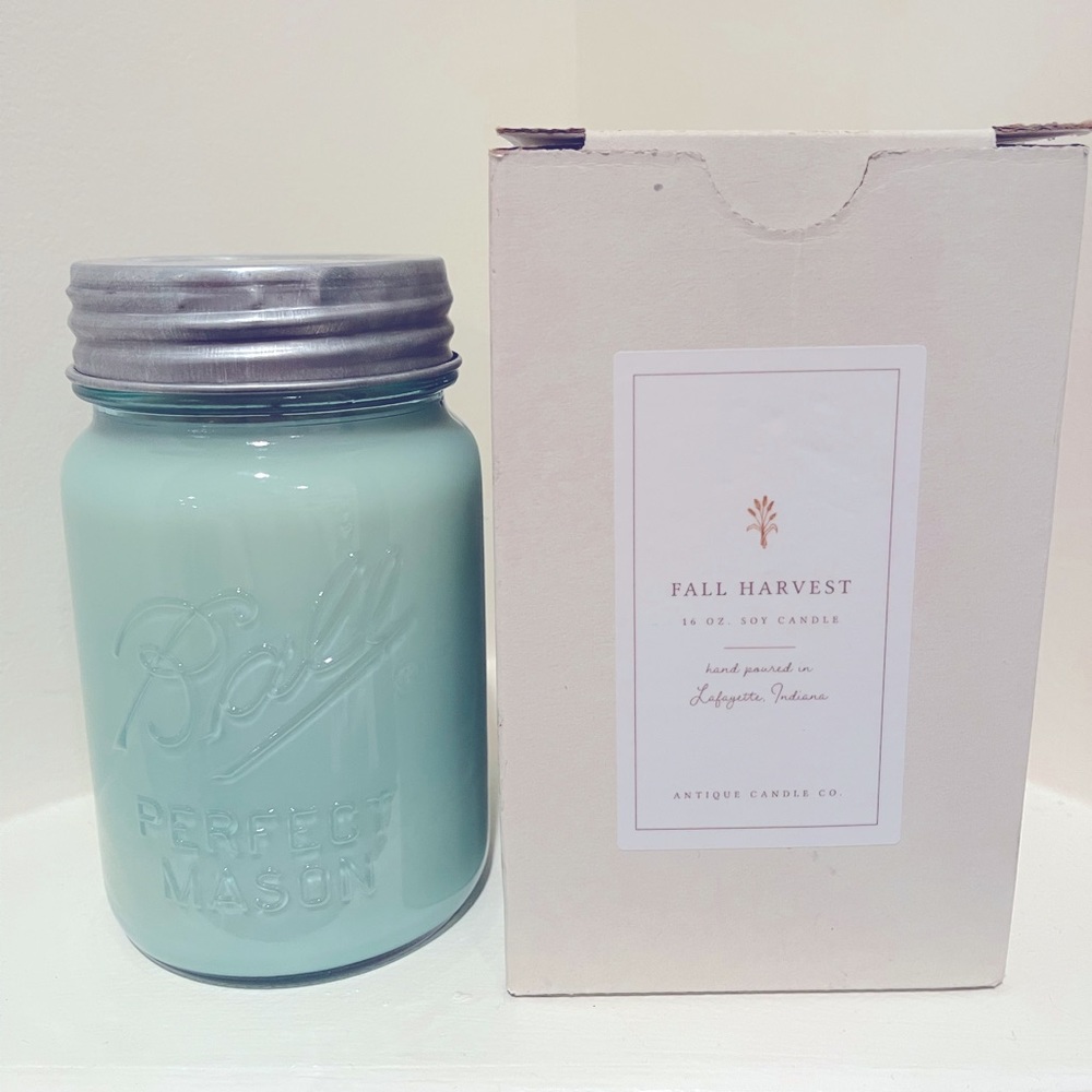 Antique candle co candle set of 2